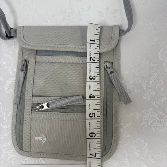 RFID Blocking Pouch Travel Wallet Beige Crossbody Organizer Adjustable Strap - Picture 5 of 6